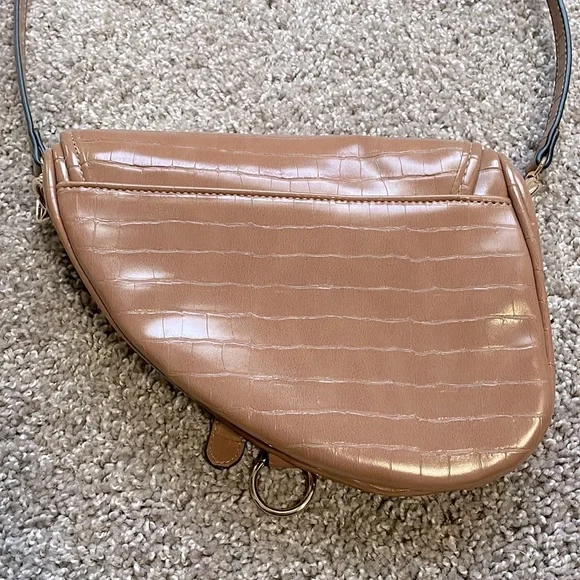 Brown/Tan Faux Crocodile Saddle Bag - Picture 2 of 8